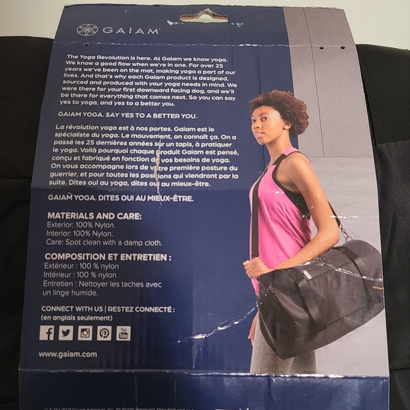 GAIAM Classic Duffel Bag - Picture 4 of 6